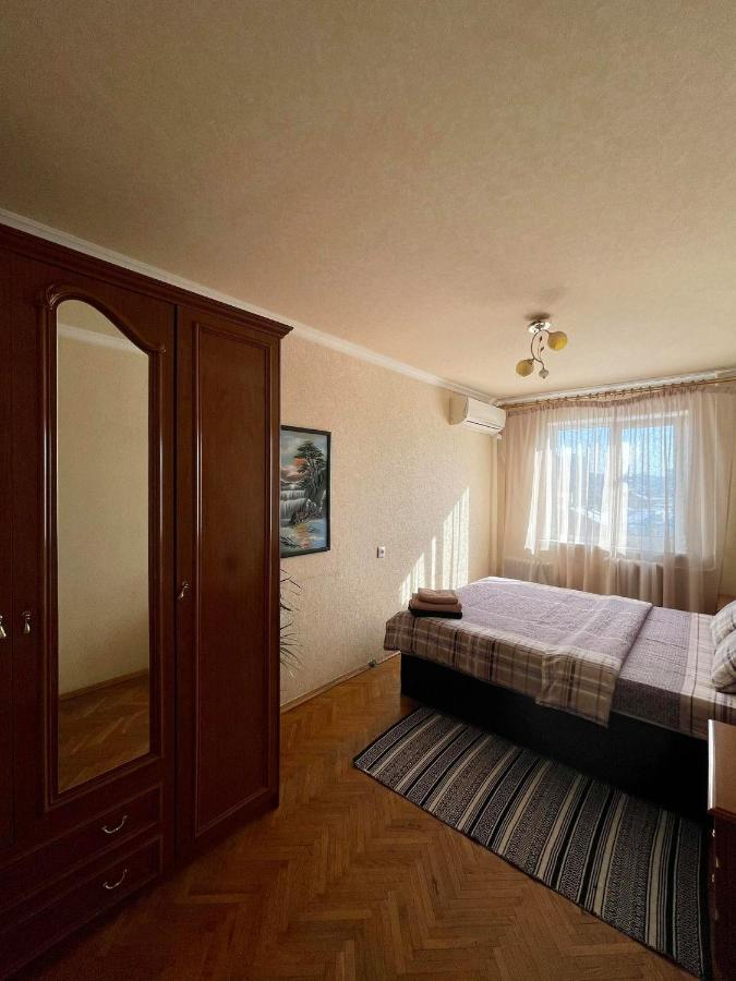 Comfortable One Beds With Nice View For Independent Sqr เคียฟ ภายนอก รูปภาพ