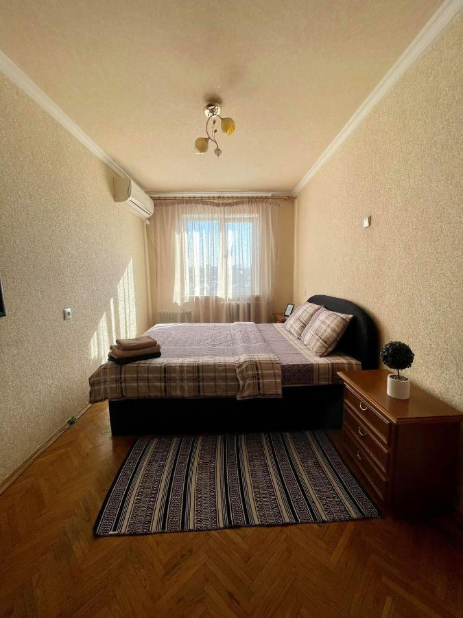 Comfortable One Beds With Nice View For Independent Sqr เคียฟ ภายนอก รูปภาพ